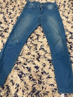 PAIGE Ankle Crop Jeans in Blue Wash - Verdugo- size 24